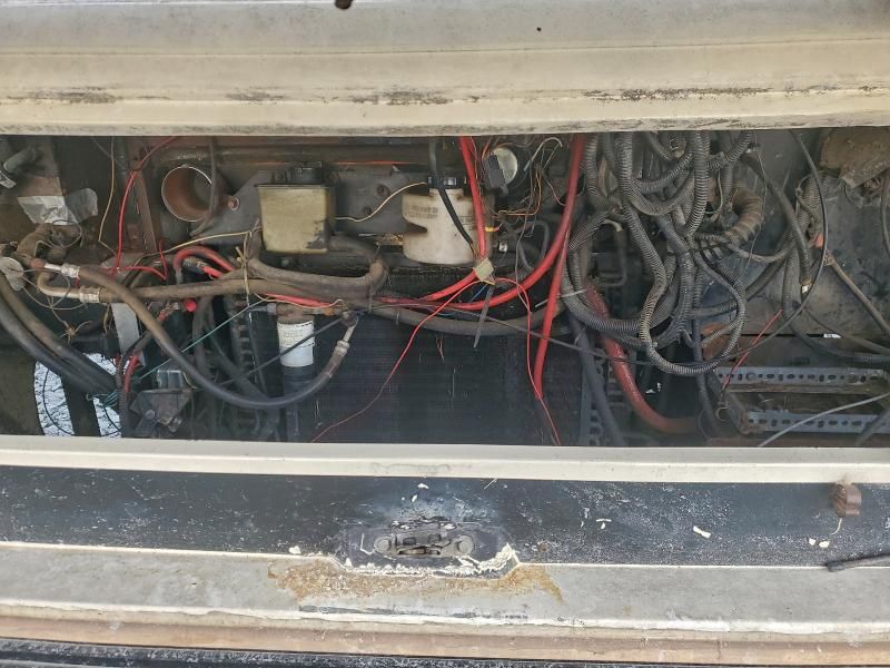 1989 Coachmen Royal M-360 Mb-deere