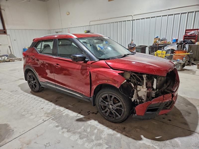 2020 Nissan Kicks sr