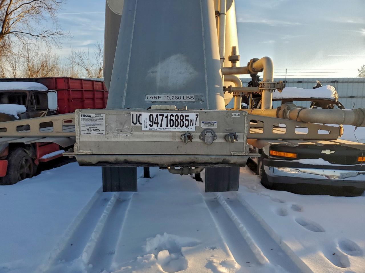 2012 MAC Pneumatic DRY Bulk Trailer