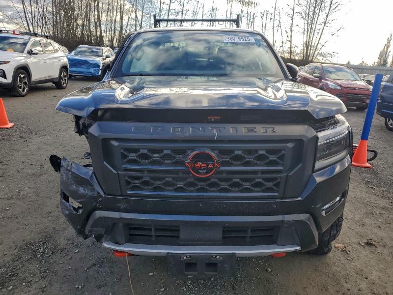 2023 Nissan Frontier s