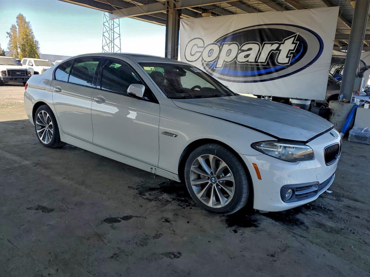 2015 BMW 528 i