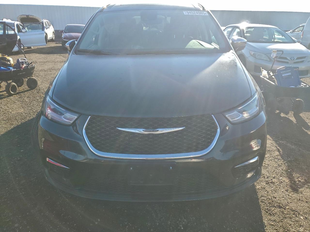 2023 Chrysler Pacifica Hybrid Limited