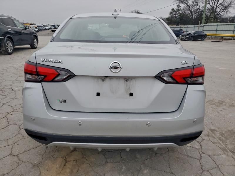 2021 Nissan Versa sv
