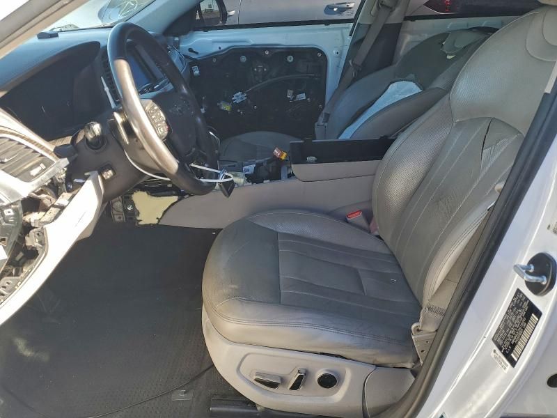 2017 Genesis G80 Base