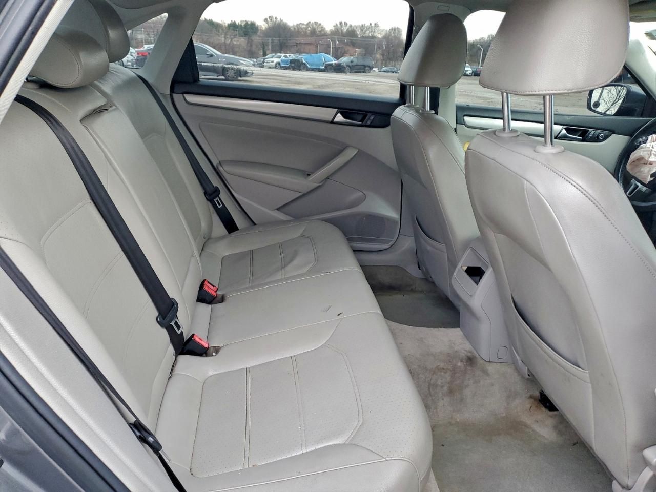 2014 Volkswagen Passat s