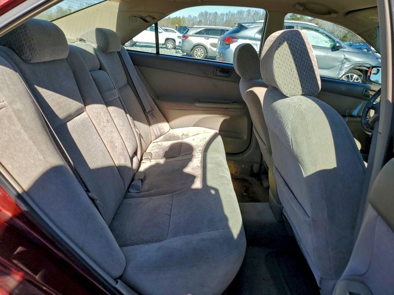 2003 Toyota Camry le