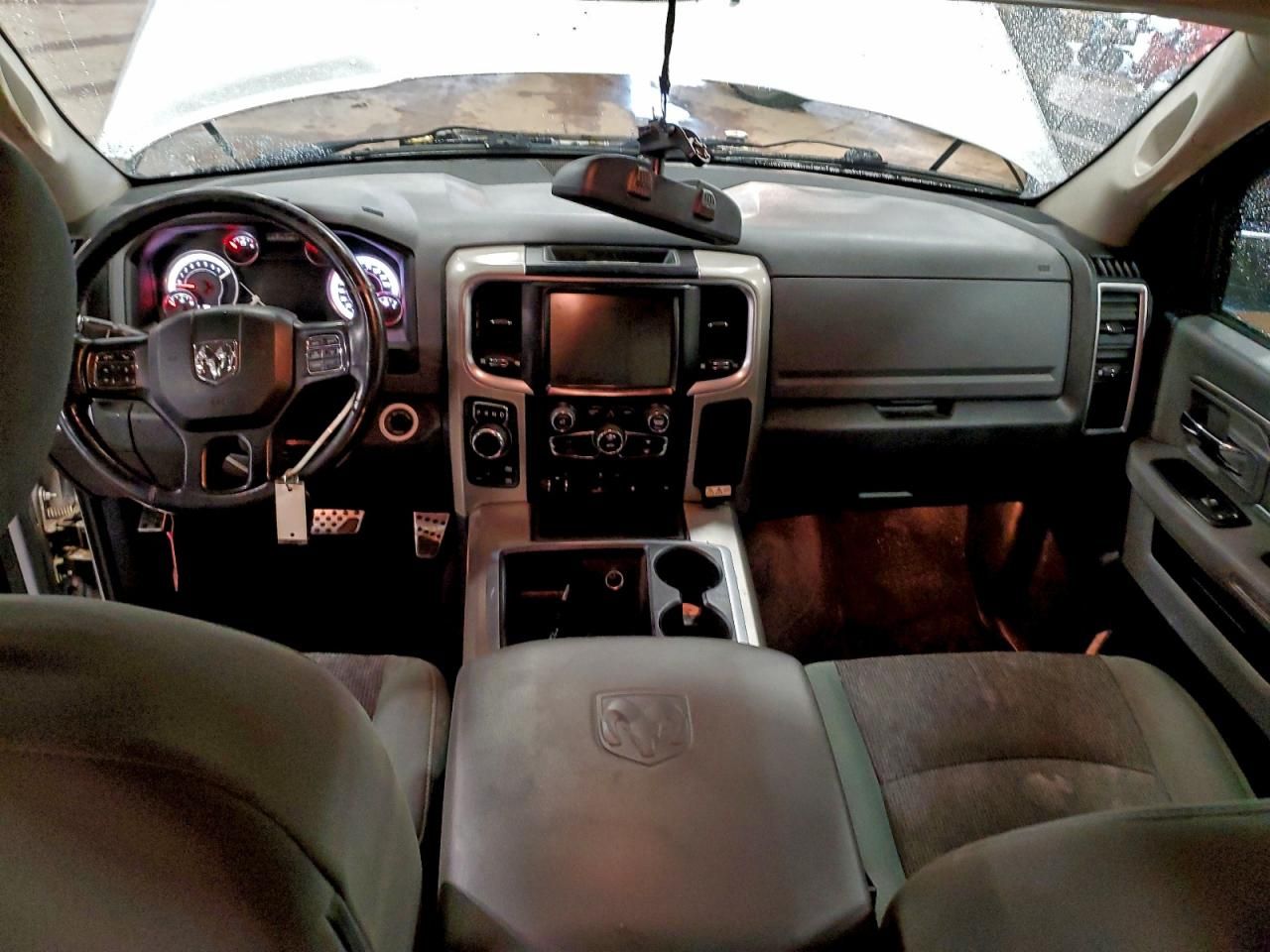 2015 Dodge Ram 1500 slt