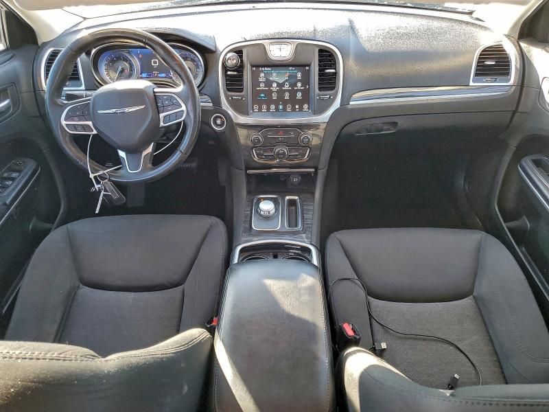 2019 Chrysler 300 Touring