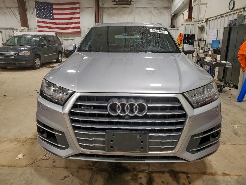 2019 Audi Q7 Prestige