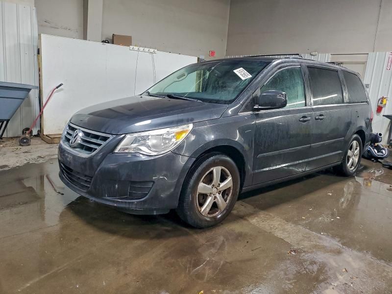 2011 Volkswagen Routan sel