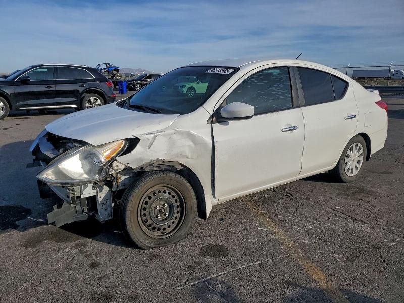 2015 Nissan Versa s