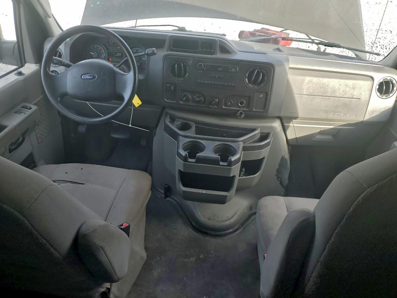 2013 Ford Econoline E150 van