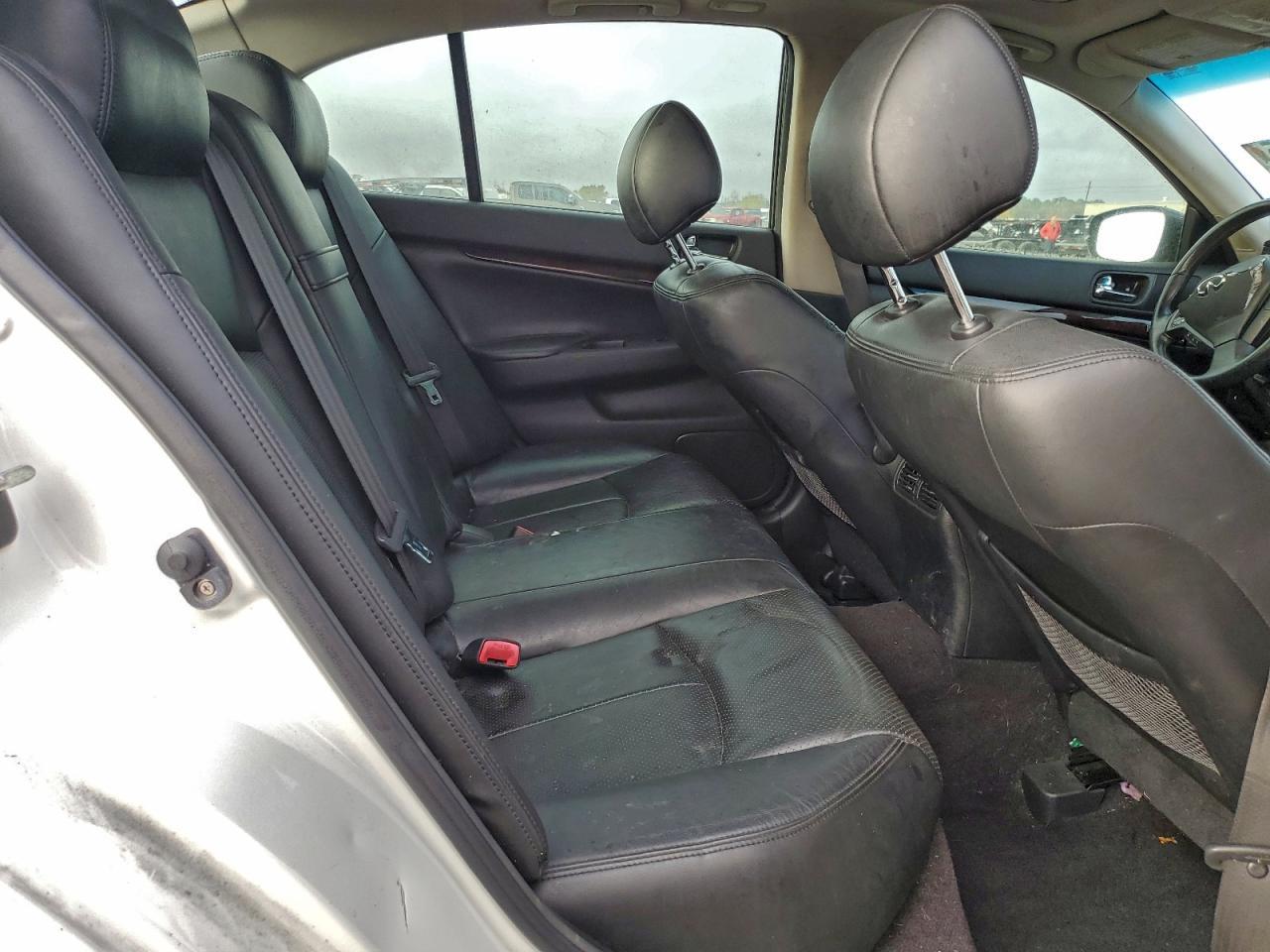 2011 Infiniti G37 Base
