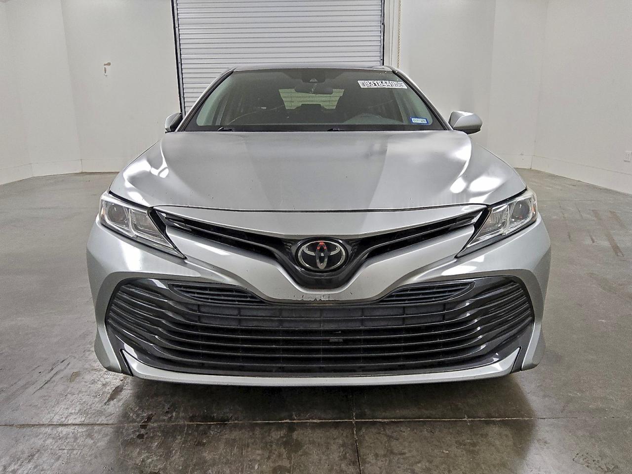2020 Toyota Camry le