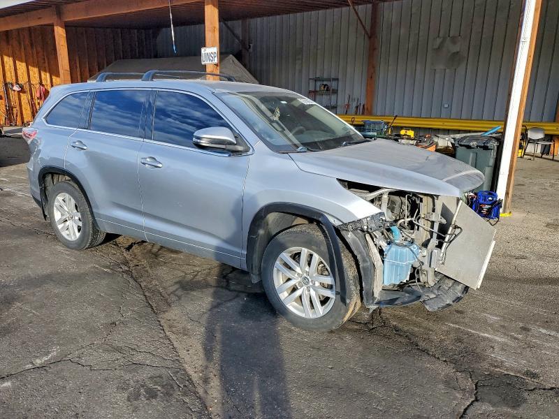 2016 Toyota Highlander le