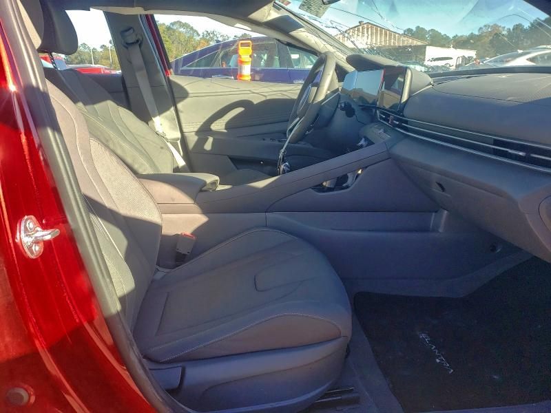 2025 Hyundai Elantra