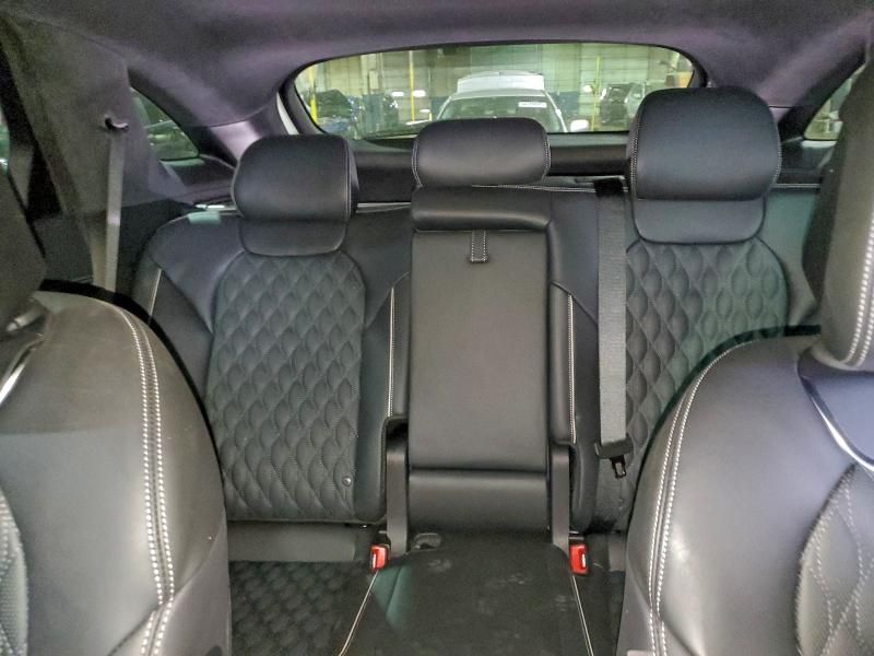 2025 Genesis Gv70 Base