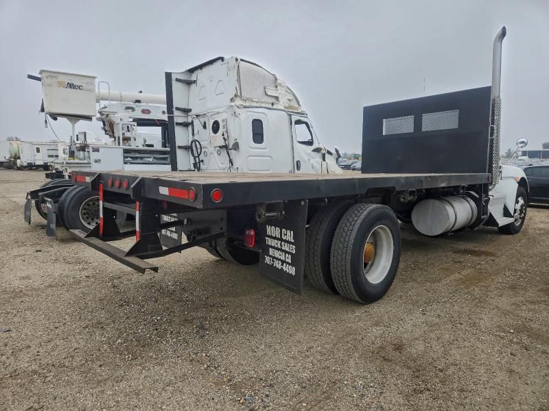 2012 Kenworth T370 Flatbed Truck