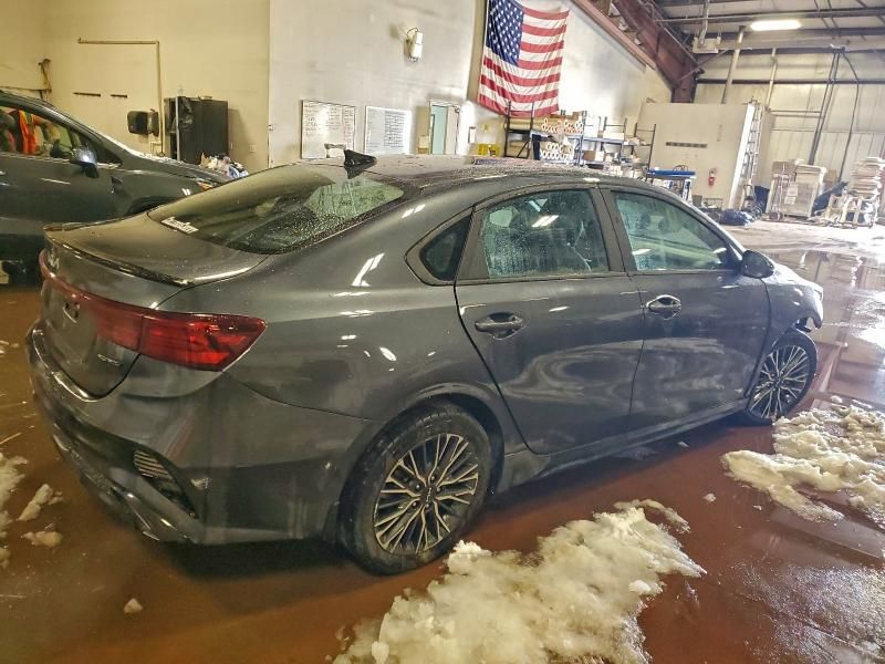 2024 KIA Forte gt Line