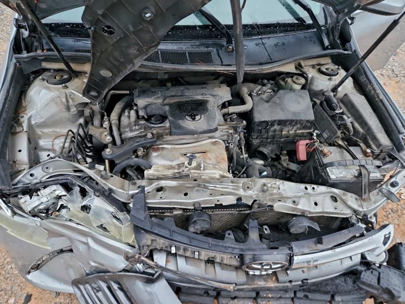 2016 Toyota Camry le