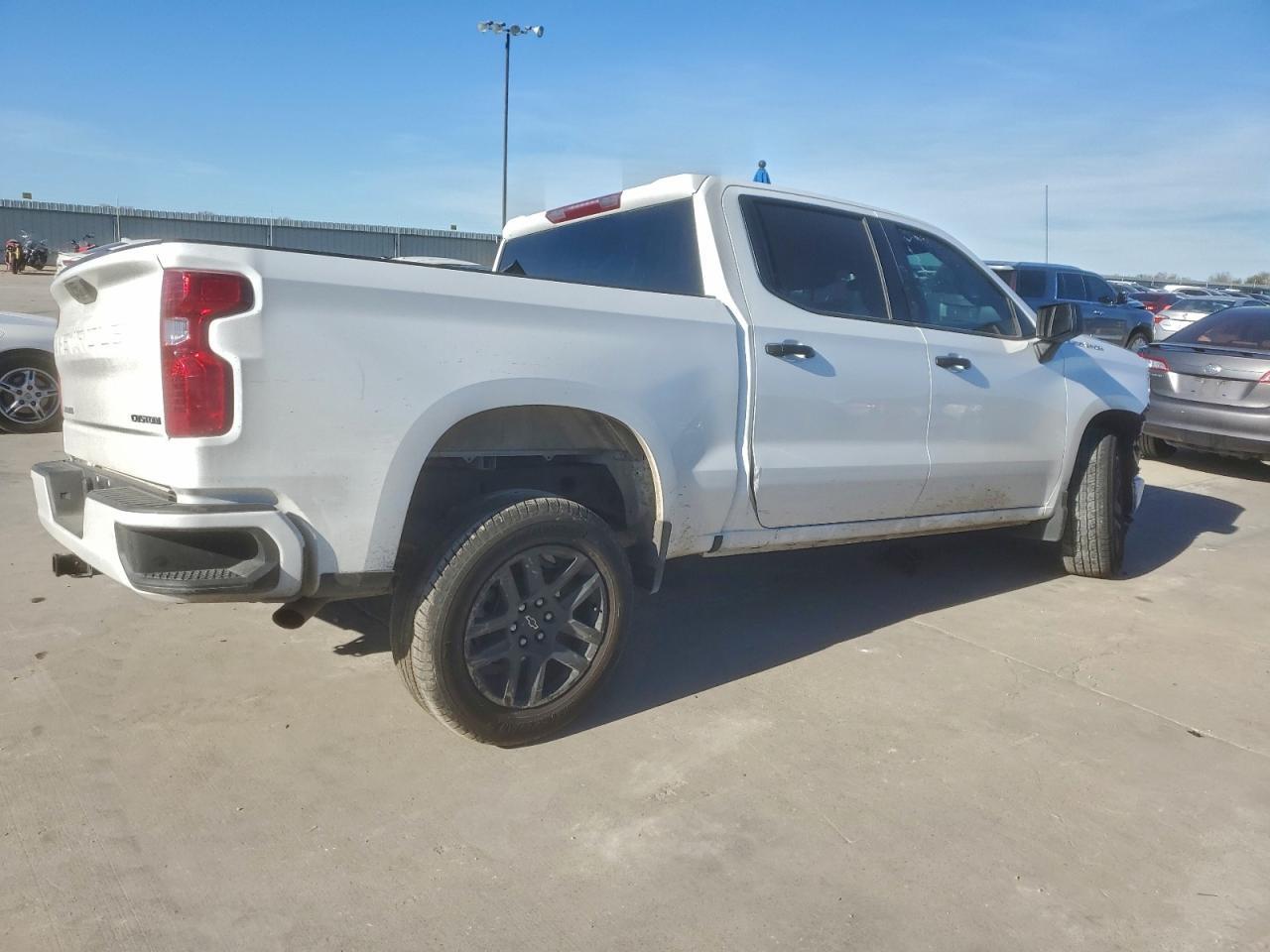 2025 Chevrolet Silverado C1500 Custom