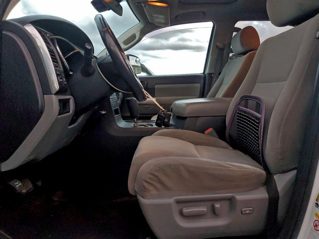 2021 Toyota Sequoia SR5
