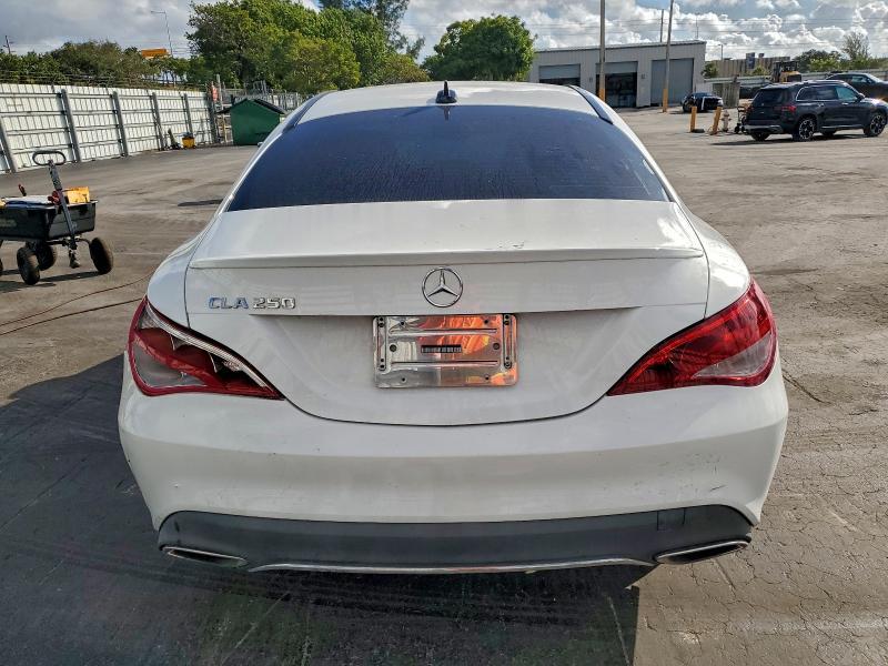 2018 Mercedes-Benz Cla 250
