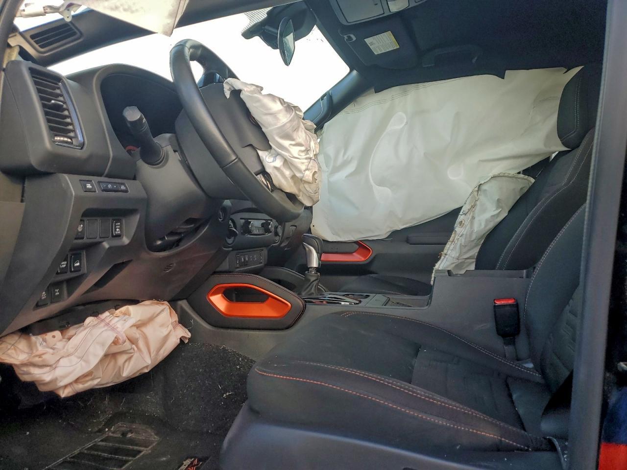 2023 Nissan Frontier s