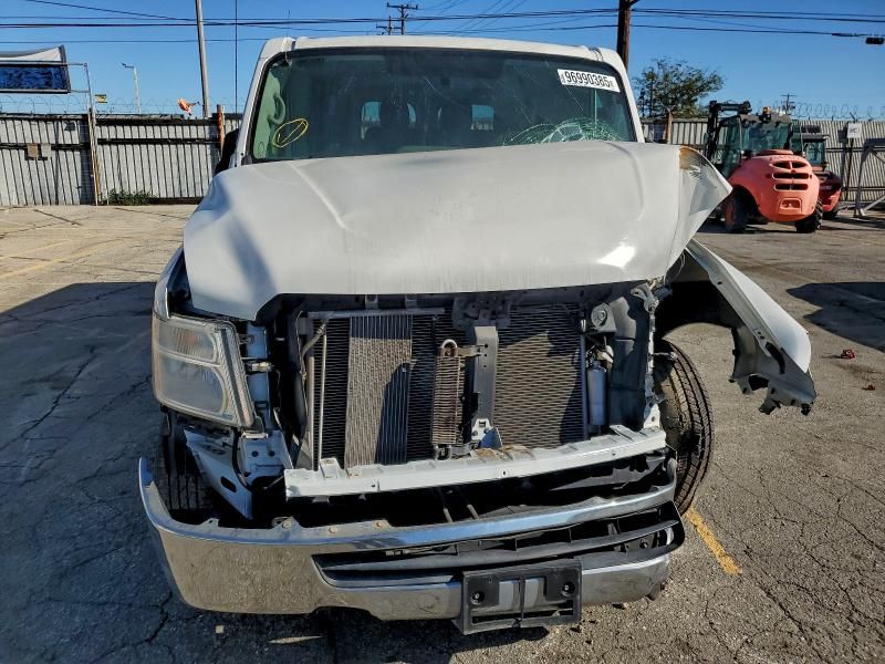 2016 Nissan Nv 3500 s