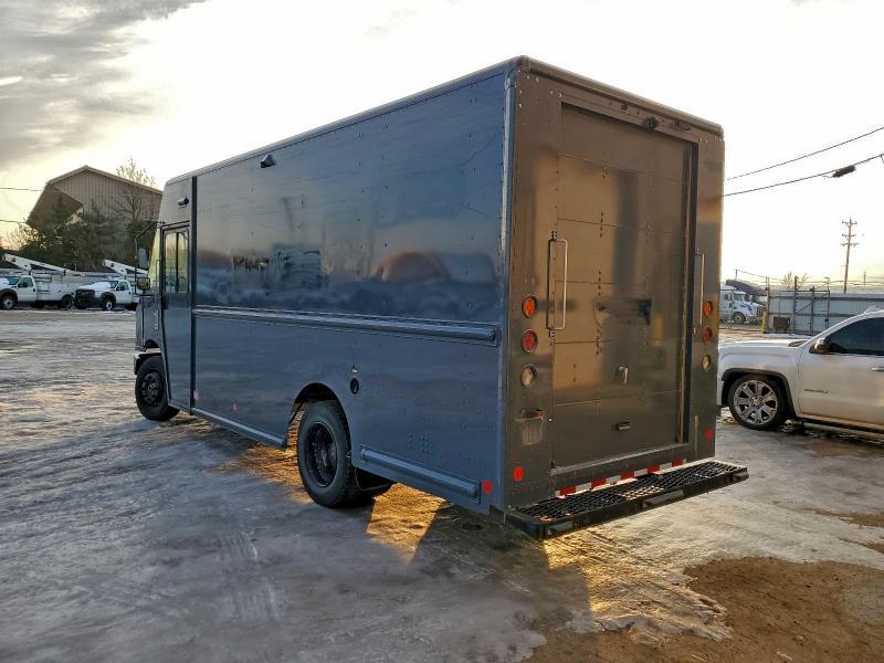 2020 Freightliner Mt 45G Delivery Truck