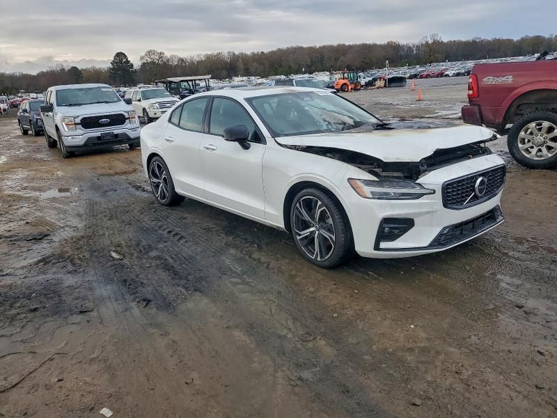 2024 Volvo S60 Core