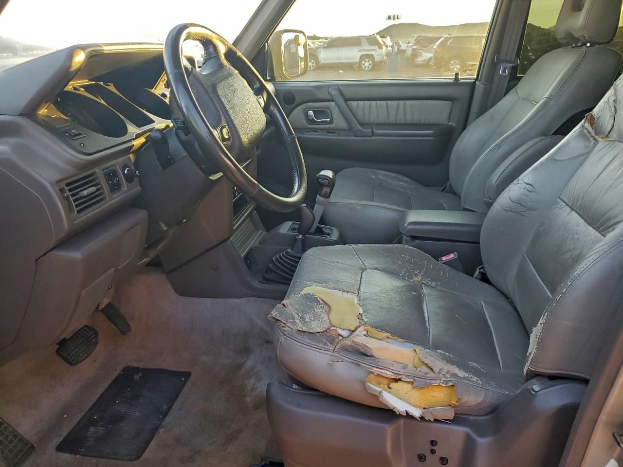 1997 Mitsubishi Montero ls