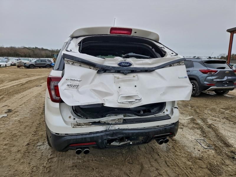 2018 Ford Explorer Sport