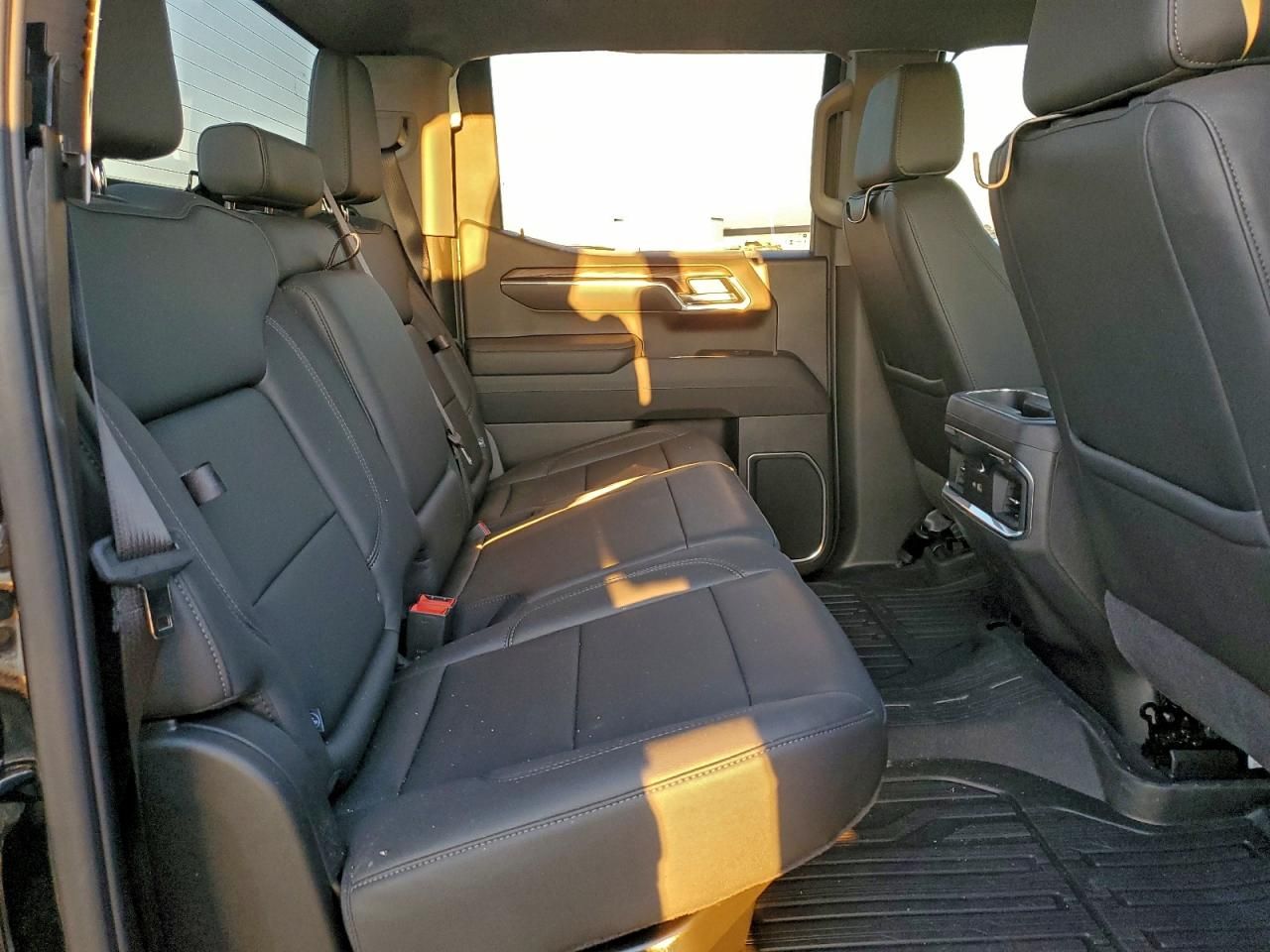 2026 GMC Sierra C1500 slt