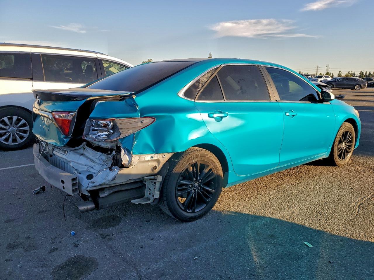 2015 Toyota Camry Hybrid