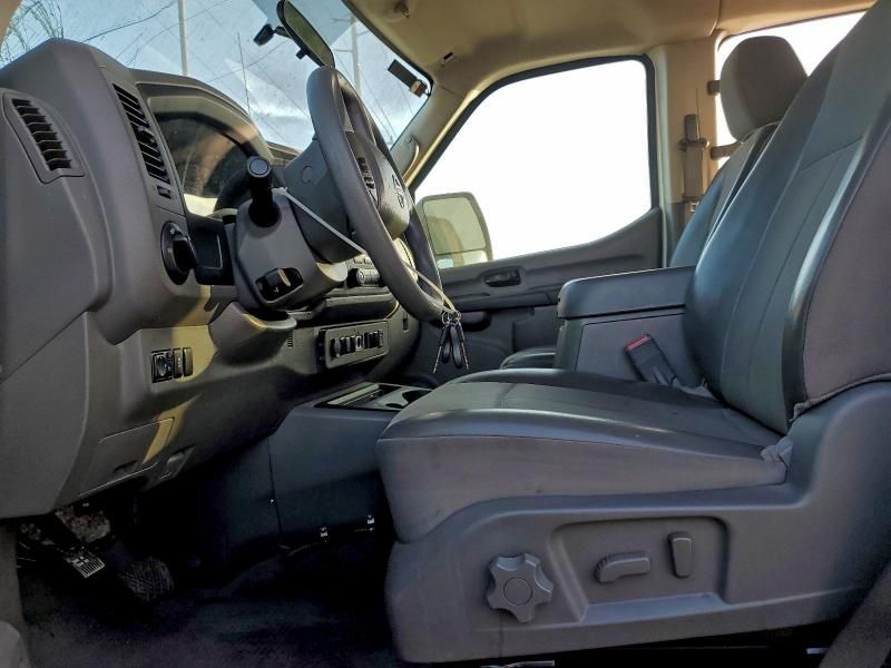 2016 Nissan Nv 3500 s