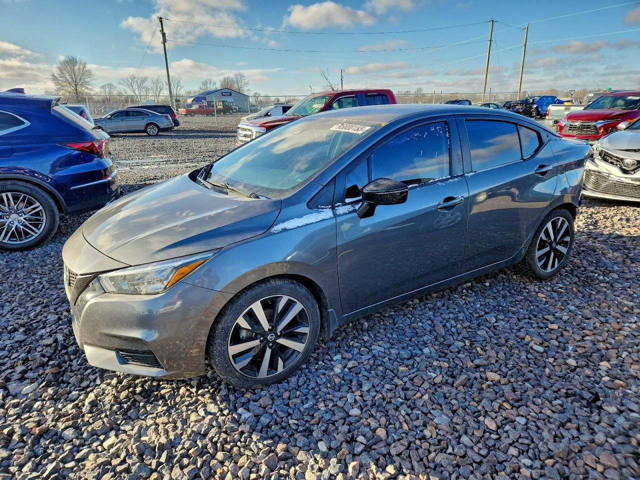 2022 Nissan Versa sr