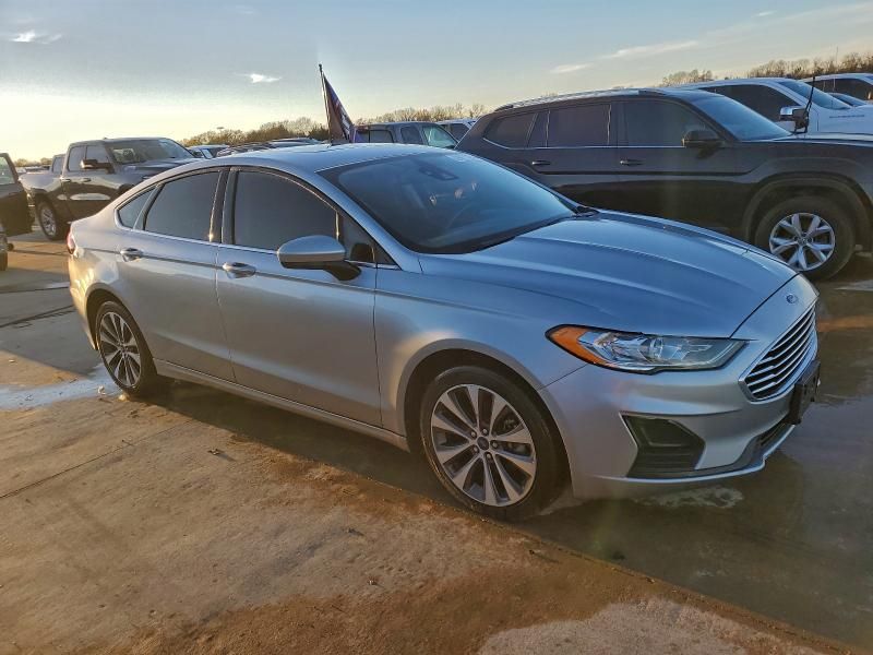 2020 Ford Fusion se