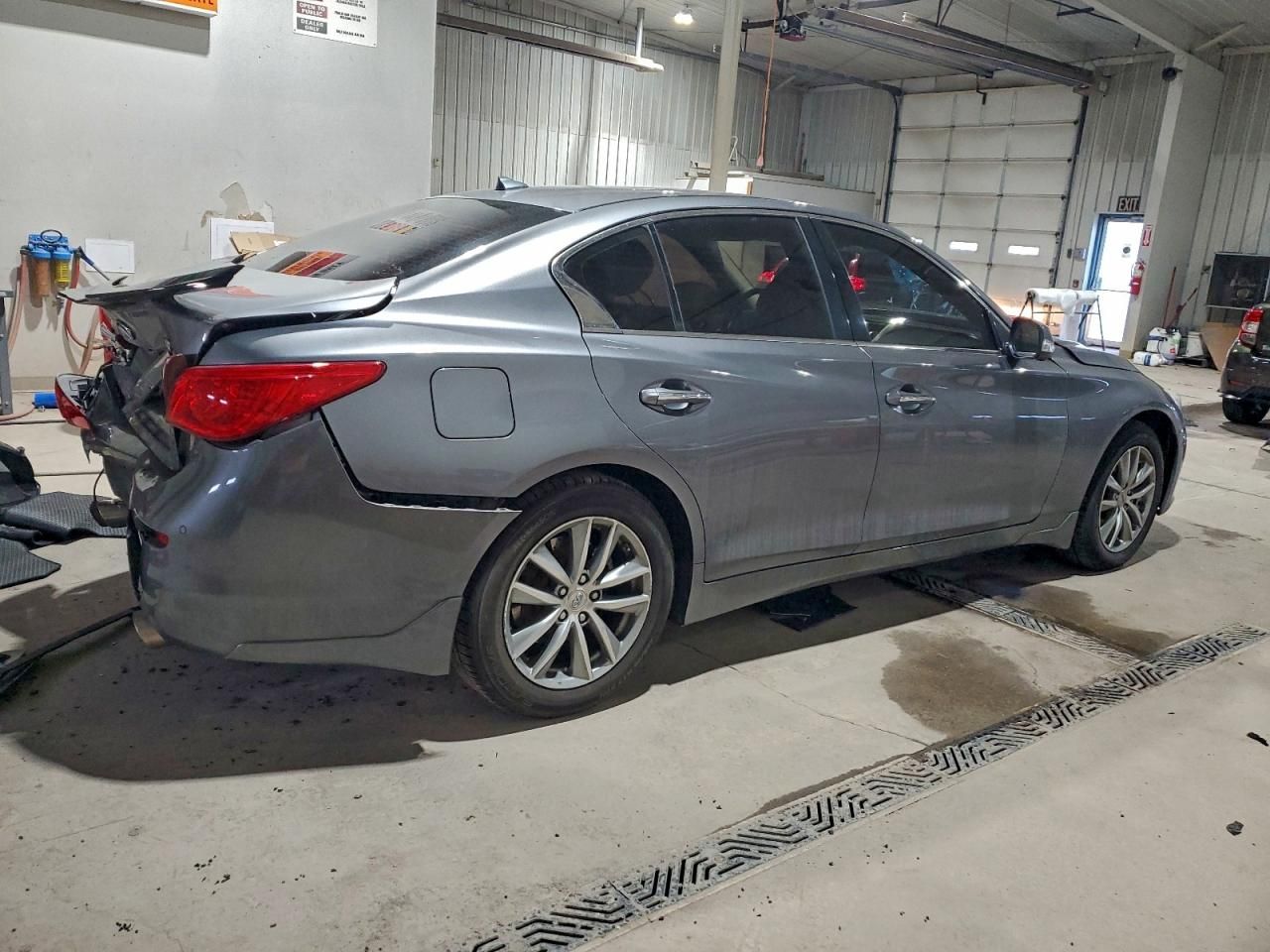 2016 Infiniti Q50 Base