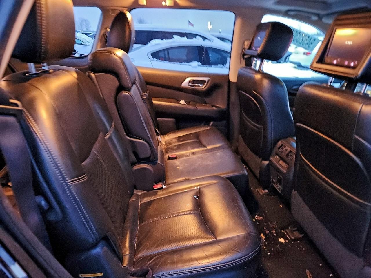 2014 Nissan Pathfinder s