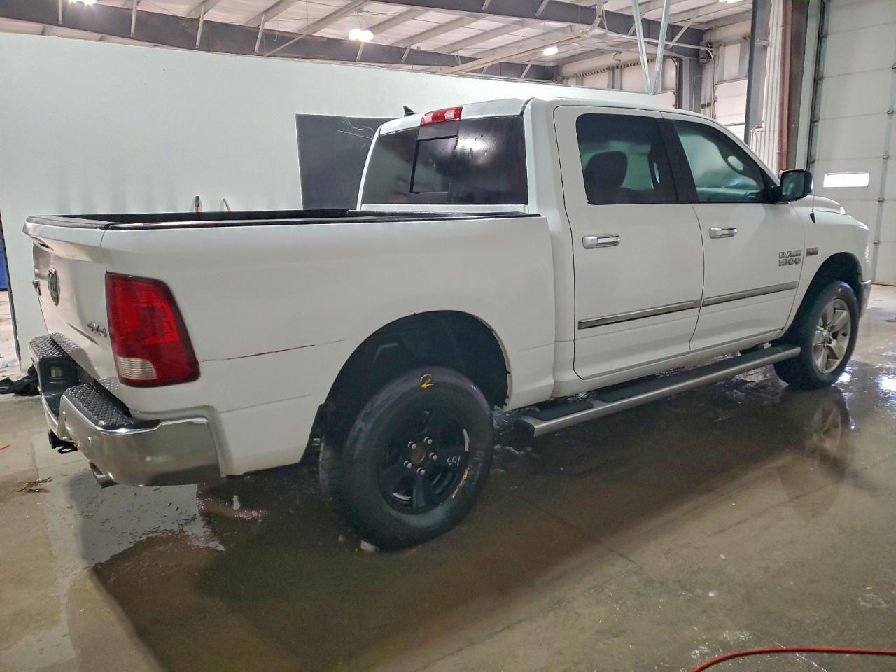 2015 Dodge RAM 1500 SLT