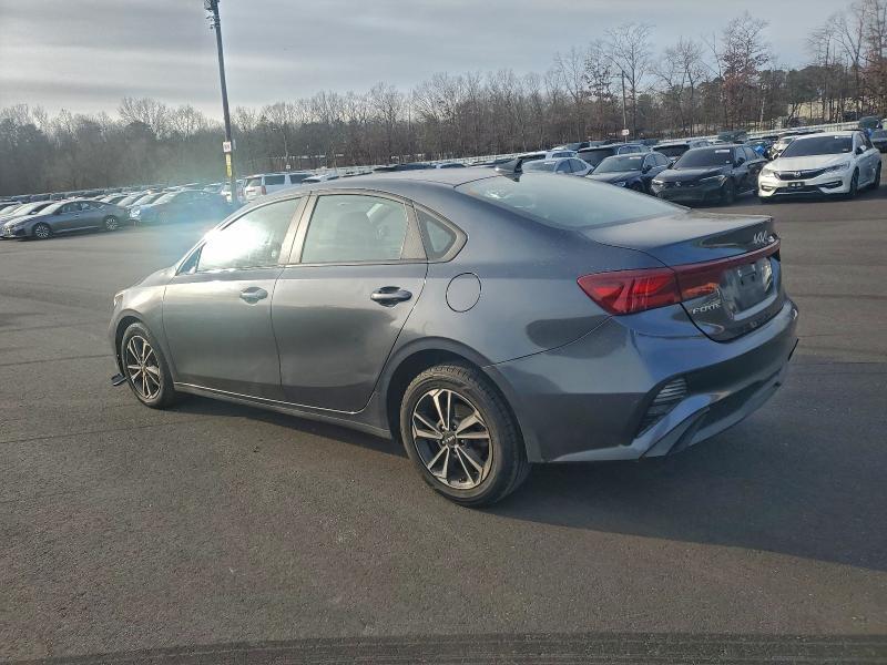 2023 KIA Forte lx