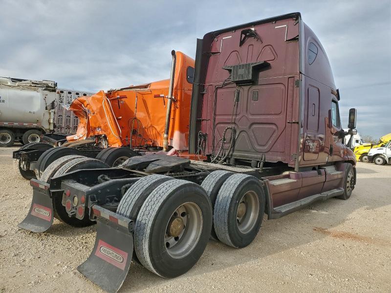 2015 Freigliner 2015 Freightliner Cascadia Semi Truck