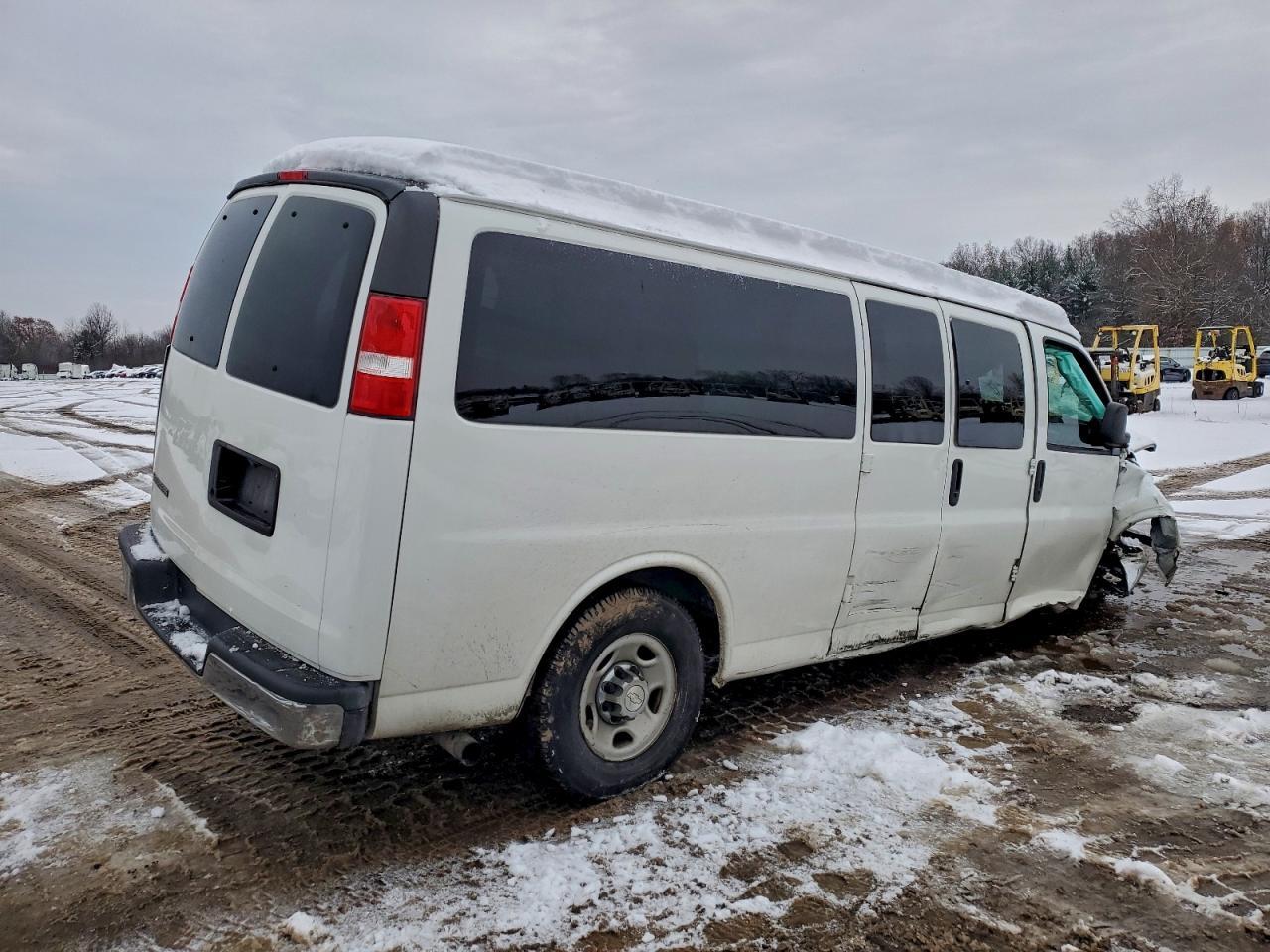 2017 Chevrolet Express G3500 LT