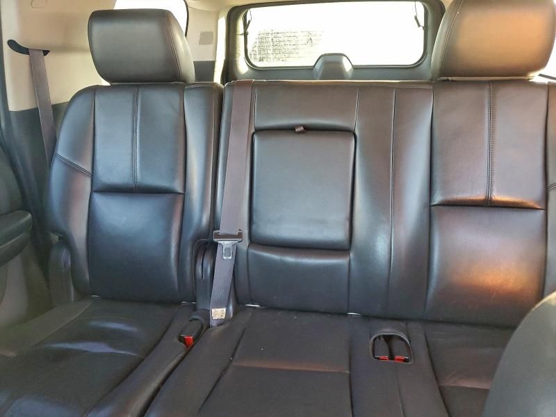 2013 Chevrolet Suburban K1500 lt