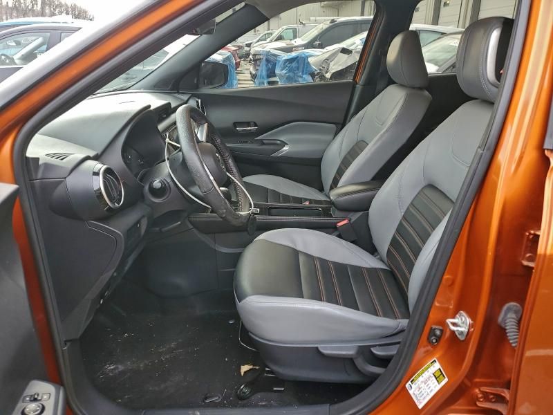 2021 Nissan Kicks sr