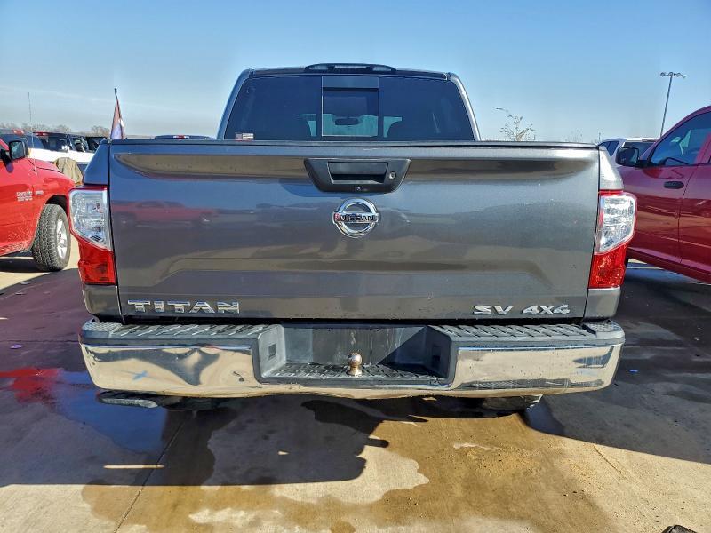 2018 Nissan Titan s
