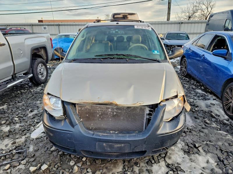 2006 Chrysler Town & Country Touring