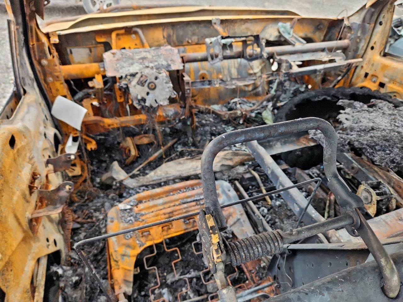 2012 Ford F350 Super Duty Truck Cab AND Chassis