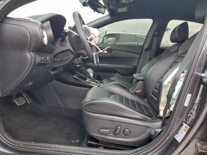 2024 KIA Forte gt Line